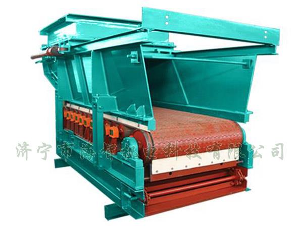 帶式（甲帶）給料機(jī)具有運(yùn)行平穩(wěn)、節(jié)能、環(huán)保等優(yōu)點(diǎn)